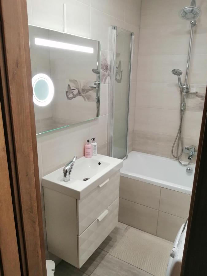Apartman Barborka Lägenhet Znojmo Exteriör bild