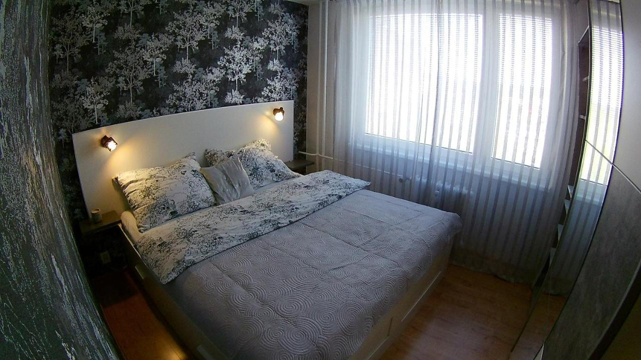 Apartman Barborka Lägenhet Znojmo Exteriör bild
