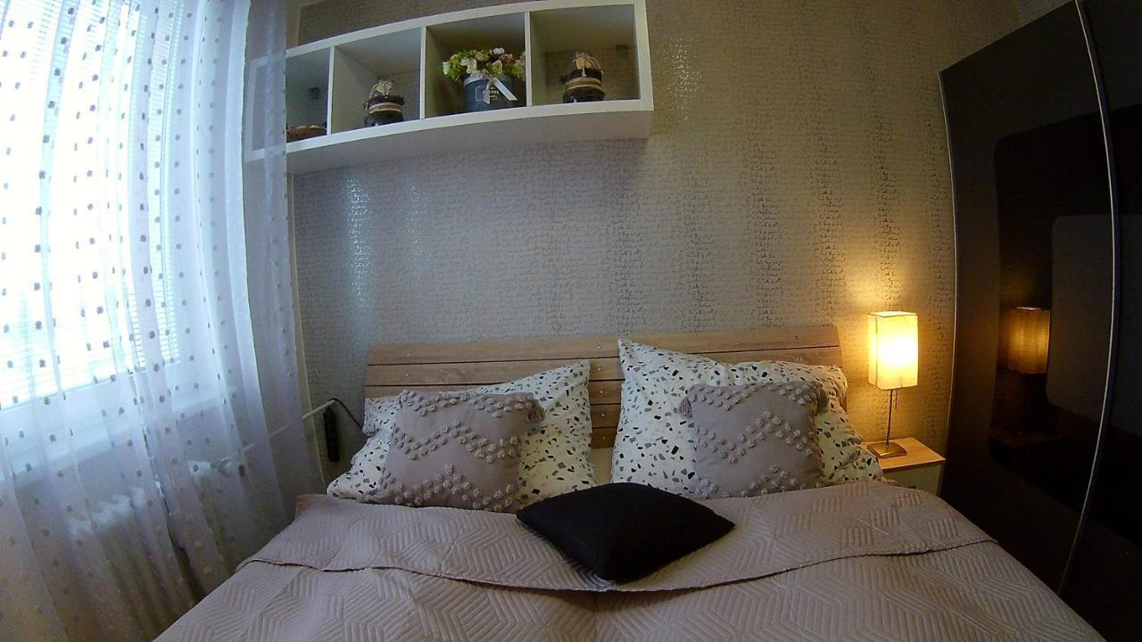 Apartman Barborka Lägenhet Znojmo Exteriör bild