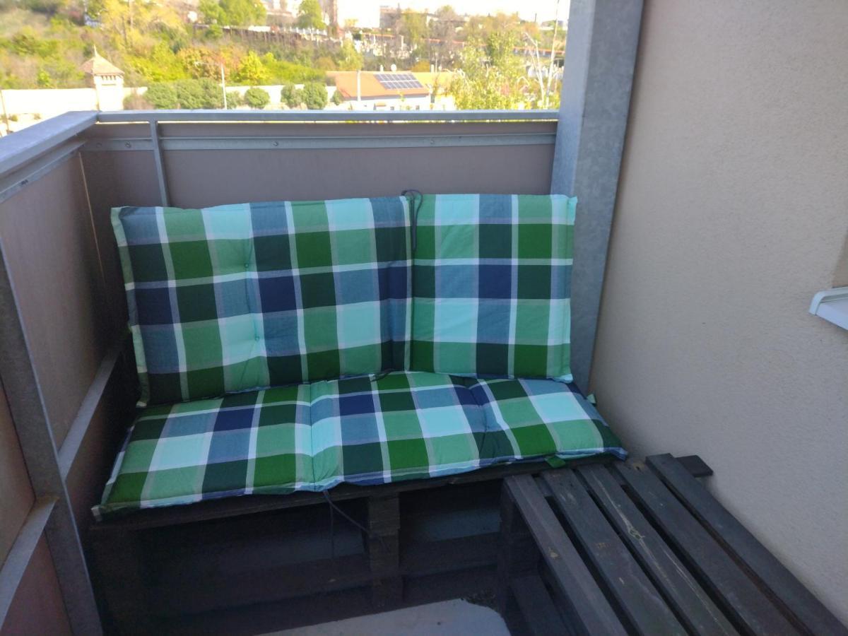 Apartman Barborka Lägenhet Znojmo Exteriör bild